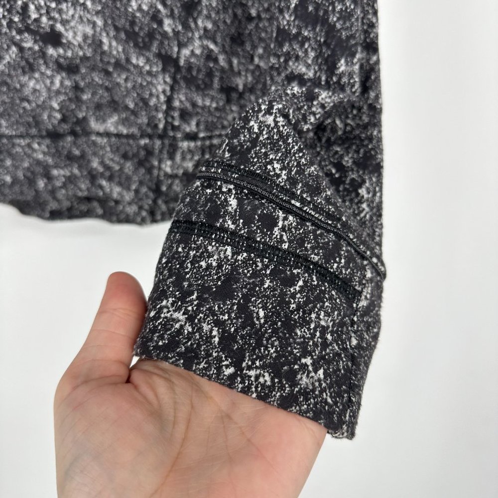 Lululemon Outrun the Elements Half 1/2 Zip Pullover Black/White Jacquard 12 - Picture 4 of 9